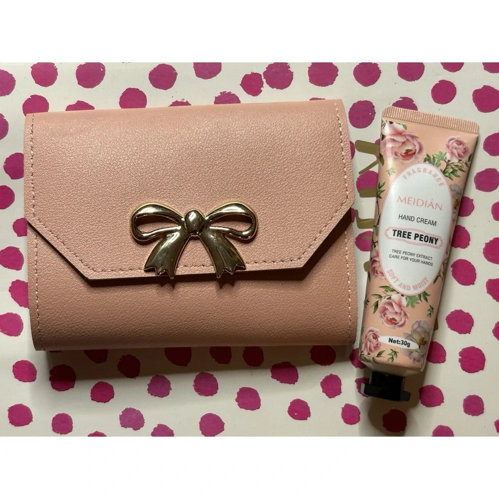 Pink Solid Envelope Wallet with Gold Bow Accent + BONUS Lotion (new)